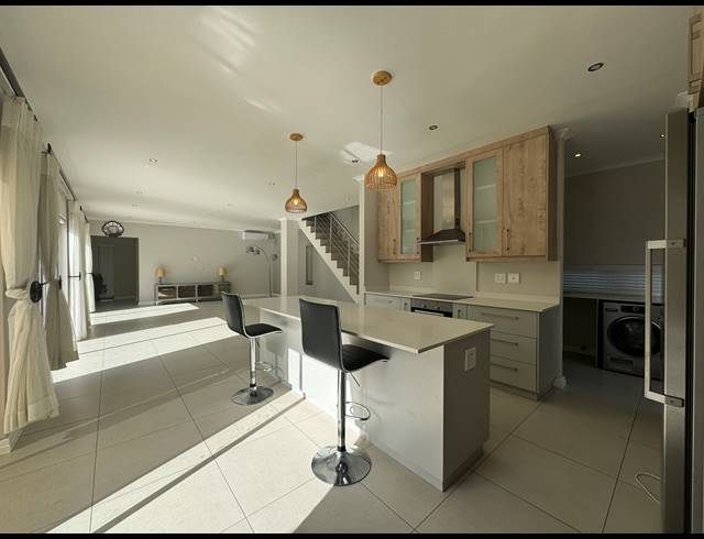 4 BEDROOM HOUSE FOR SALE IN PARKLANDS NORTH